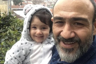 مهران غفوریان با همسر و دخترش هانا در خیابان های تهران در معرض دید مردم عادی آفتابی شد