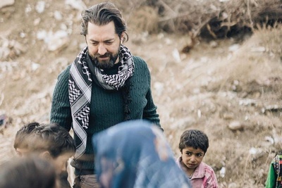 سرپناه ساختن بهرام رادان برای کپرنشینان؛ کار خیری که پربازدید شد+عکس