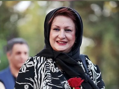 (عکس) حضور مریم امیرجلالی با مانتوی متفاوت و بلند در کنسرت علی زندوکیلی جلب توجه کرد!