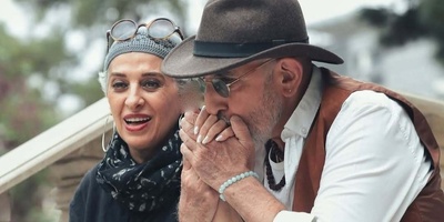 فیلم/ فرهاد آئیش: اینجوری نیست که عاشق مائده باشم! یه وقتایی اصلا دلم برای زنم تنگ نمیشه مائده مثل 20 ساله هاست.../ اگر میگم عاشق زنم هستم تلقینه به خودم!