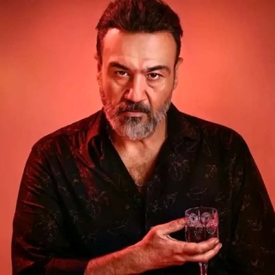 یادی کنیم از گریم جالب مهران غفوریان در سریال "گردن زنی" از این رو به اون روش کرده+ عکس