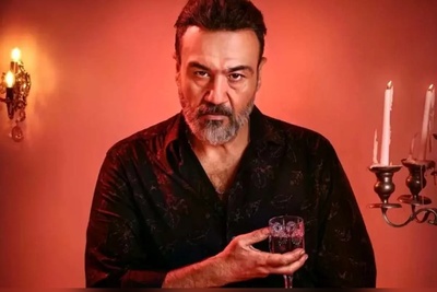 یادی کنیم از گریم جالب مهران غفوریان در سریال "گردن زنی" از این رو به اون روش کرده+ عکس