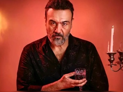 یادی کنیم از گریم جالب مهران غفوریان در سریال "گردن زنی" از این رو به اون روش کرده+ عکس