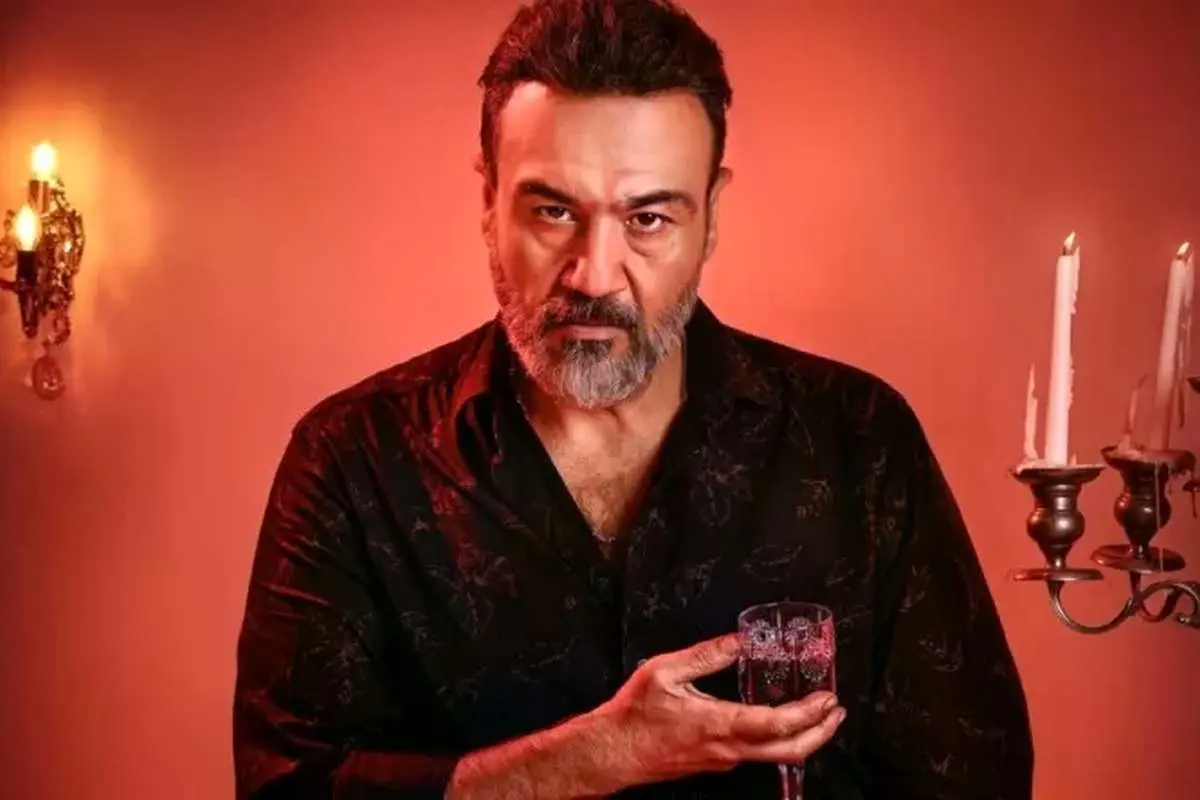 یادی کنیم از گریم جالب مهران غفوریان در سریال "گردن زنی" از این رو به اون روش کرده+ عکس