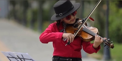 آرزوی دختربچه 10 ساله نوزانده خیابانی: دوست داشتم پارتنر بهرام رادان باشم و جای پریناز ایزدیار رو بگیرم+فیلم