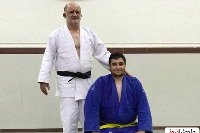 تا من ننشینم، کسی حق ندارد بنشیند!؛ قوانینِ خاص و سنتی در خانه نماینده سابق ارومیه+فیلم