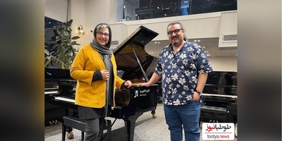 نگاهی به چیدمان شاهانه و شیک منزل معصومه کریمی، همسر مهران غفوریان در سریال «زیر آسمان شهر»/ از مبلمان مدرن و پیانو تا گل‌های روح بخش و دکوری های سنتی و هنری