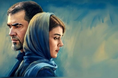 شهاب حسینی و چهره معصوم لاله مرزبان در پشت صحنه سریال آبان+ عکس