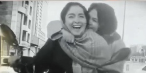 موتورسواری خنده‌دار ژاله صامتی و شهره سلطانی در ساعات اخیر پربازدید شد!+ویدیو