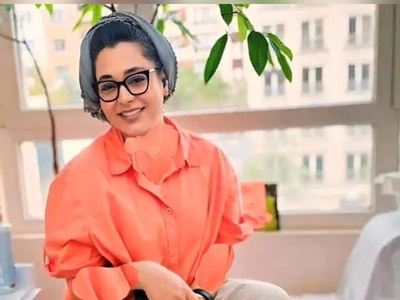 دکوراسیون پاسیویِ آپارتمان مجردی سانیا سالاری؛ از سنتی کردن فضا با آجرهای قدیمی تا طاقچه‌هایی کوچک برای قرار دادن لوازم نقاشی+ فیلم