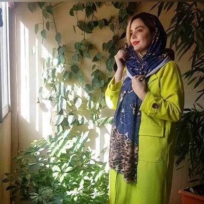 چرخی در منزل سپیده خداوردی، مرضیه‌یِ آوای باران؛ از مبلمان شیک آجری و یاسی رنگ تا فرشهایی منحصربفرد به سبک خانه نوعروس‌ها +ویدیو