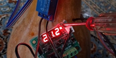 خلاقیت خنده دار دانشجوی رشته برق برای طبخ کدوحلوایی به وسیله سیم و فازمتر حماسه آفرید/ هنر نزد ایرانیان است و بس+فیلم