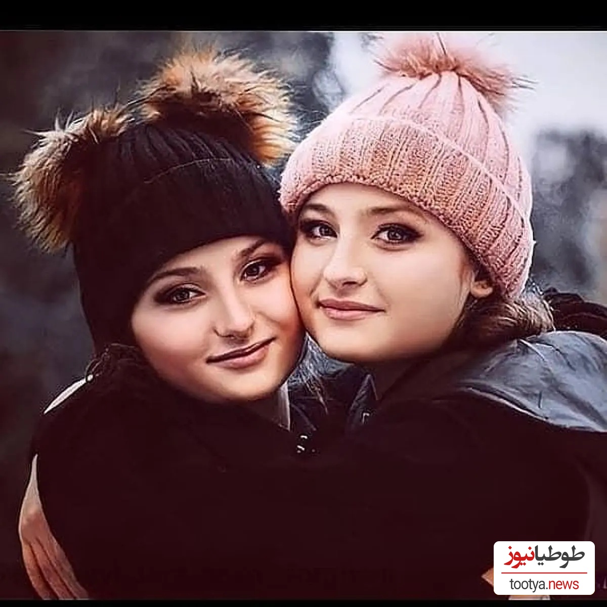 سارا و نیکا فرقانی درحال بازی با دلفین برج میلاد!