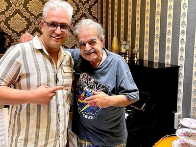 نگاهی به خانه شیک و مدرن حمید لولایی ؛ چقدر ترکیب رنگ خونشون آرامش‌بخشه+ ویدئو