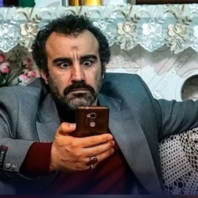 محسن تنابنده نقیِ سریال « پایتخت» تغییر چهره داد/ آقای بازیگر در 50 سالگی با استایل منحصربه‌فرد اصلا قابل شناسایی نیست+ عکس