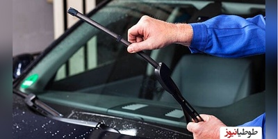 تصویر پربازدید از خلاقیت خنده‌دار یک راننده هموطن برای تمیز کردن شیشه‌ی ماشین (بدون برف پاک کن) زیر باران/ در محرومیت، استعداد شکوفا میشه به بیان تصویر 😂