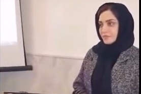 استرس بالا و رنگ پریده‌یِ بهنوش طباطبایی در جلسه دفاع از رساله‌اش هنگام قرائت نمره توسط استادش+ویدیو