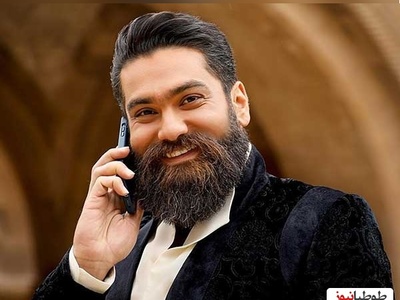 (ویدئو) اجرای زنده و عالی علی زندوکیلی در خودرو با تیپ گنگ / زلف بر باد مده تا ندهی بر بادم، ناز بنیاد نکن تا نکنی بنیادم