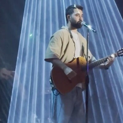 (ویدئو) حضور آذری جهرمی در کنسرت علی یاسینی و پیامش به اکس عزیزش جلوی مردم
