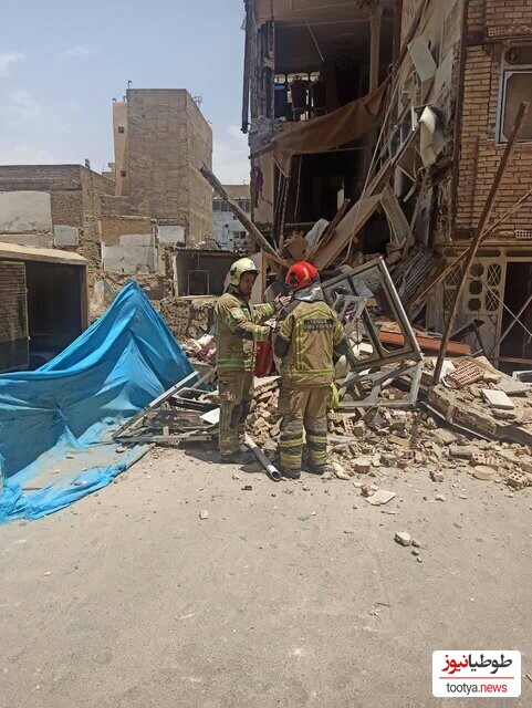 فرو ریختن ساختمان  دو طبقه در محله یافت آباد