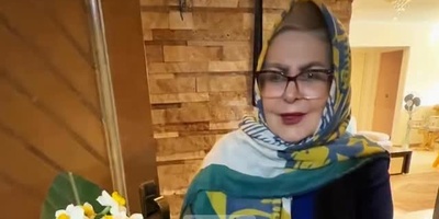 نگاهی به چیدمان منزل مجلل پوراندخت مهیمن بازیگر آذربایجانی کشورمان مزین به کادو روز مادر/ مبلمان سلطنتی، لوستر کریستالی اعیان، دیوار نما سنگی ، کفپوش طرح ورساچه و...