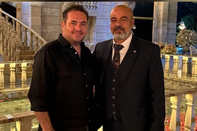 حضور دسته جمعی بازیگران ایرانی در عروسی مختلط دختر سعید آقاخانی به صرف شام و شیرینی/ امیر جعفری، جواد عزتی، سیروس میمنت، محسن تنابنده و...