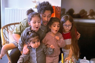 نگاهی به جشن تولد خاص شاهرخ استخری روی قایق!/چه سوپرایز فوق العاده هم تدارک دیده بودن +ویدئو