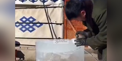 خلاقیت عجیب و جالب مردم مغولستان برای ساختن فریزر در سرمای زمستان + ویدیو