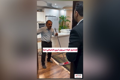 نگاهی به دکوراسیون منزل شیک و مدرن قدرت‌الله ایزدی، عمو رشید/ از لوستر برنجی و مبلمان مدرن تا فرش ایرانی و گل های غول پیکر
