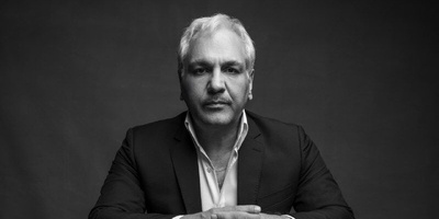 (ویدئو) صحبت‌های تامل‌برانگیز مهران مدیری کارگردان شش ماهه: کاش بچه‌هامون از بچگی استعدادیابی میشدن/ ما همه چی خوندیم ولی هیچی یادمون نیس فقط سواد داریم!