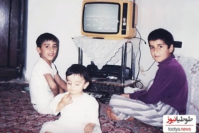 خفن‌ترین و باکلاس‌ترین ژست‌های عکاسی بچه‌های دهه 60/ حضور پررنگ تلویزیون در تمامی قابها!!+عکس