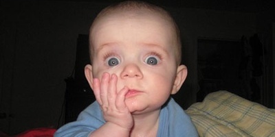 (فیلم) این بچه دو تا بابا داره!؟ / حیوونکی خیلی گیج شده