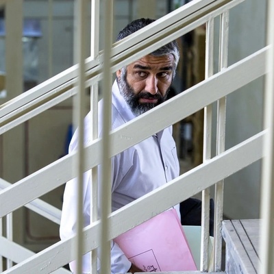 اولین ویدئو از دادگاه پژمان جمشیدی که ثابت می کند او متن صیغه محرمیت را بلد است!