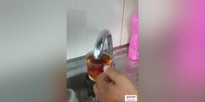 خلاقیت خنده‌دار پدر تبریزی در بحران کم آبی حماسه آفرید/ وقتی شیر آب تبریز هم باشی عاشق چایی هستی😂