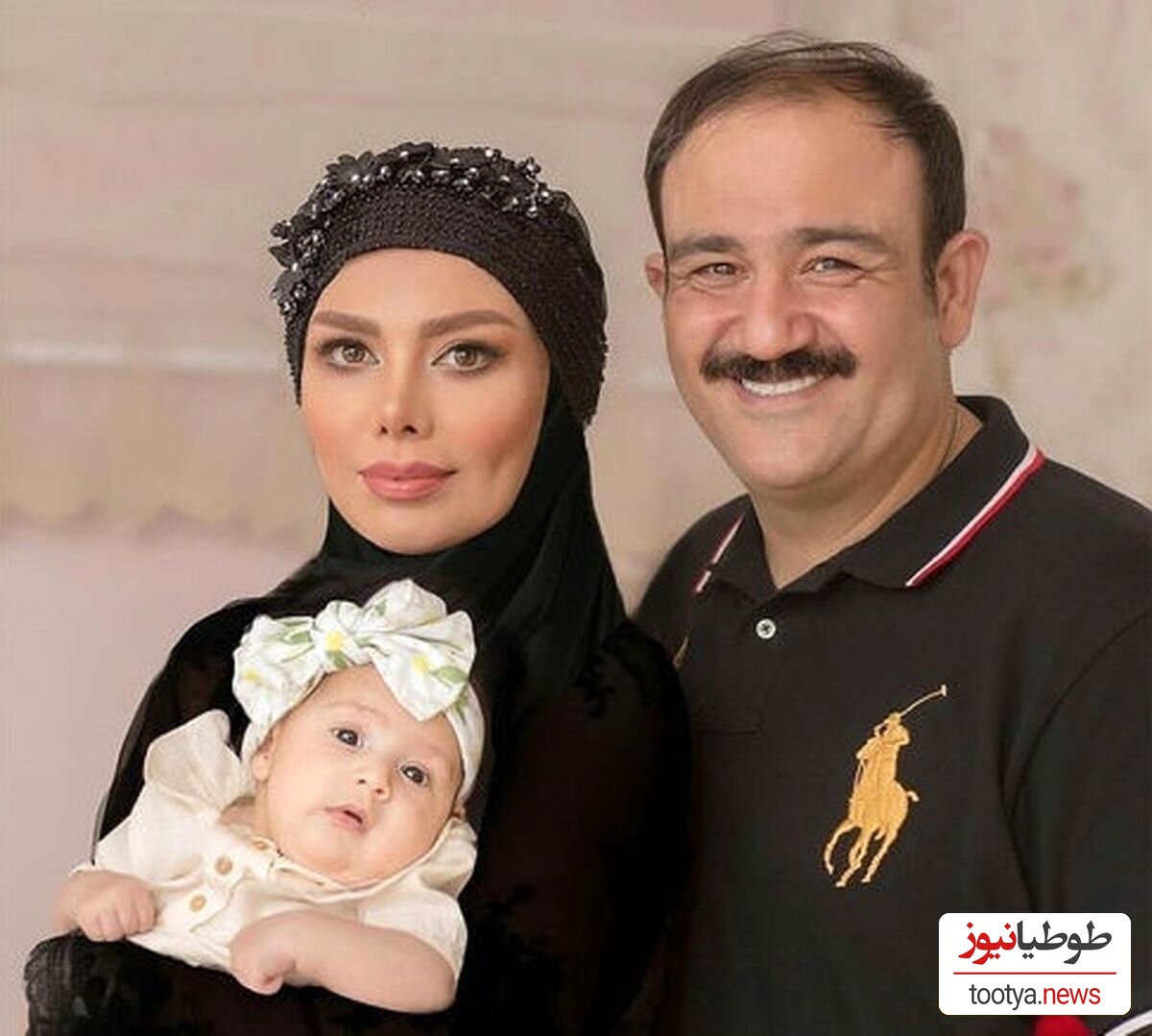 (فیلم) عاشقانه های خنده دار مهران غفوریان و همسرش در نیسان آبی با آهنگ تایتانیک!
