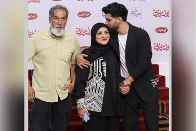 خنده‌های شیرین سینا مهراد: تو بچگی انقدر زشت و سیاه بودم که ازم میترسیدن و کسی منو گردن نمیگرفت😂/ الان خوشگلم!