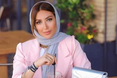 چیدمان قسمتی از منزل مینا مختاری با فنجون و نعلبکی ساده و مینیمال/ سلیقه پینترستی همسر بهرام رادان+عکس