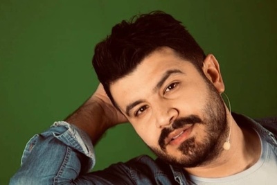 عاشقانه های پیمان طالبی در کنار همسرش با استایلی شیک و دیدنی😍 +عکس