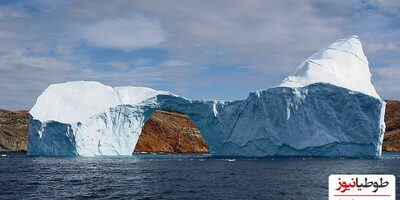(فیلم) شوخی خطرناک دو نفر با کوه یخی در دریای گرینلند/ خوش شانس ترین آدمهای روی زمین
