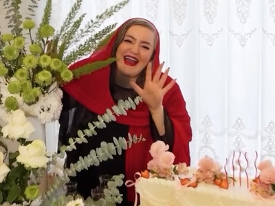سورپرایز تولد 51 سالگی نعیمه نظام دوست توسط نگین صدق گویا، حدیث فولادوند، شیدا یوسفی و.../محبوبیت اتفاقی نیست