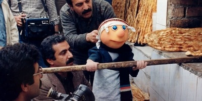 نگاهی به پشت صحنه جذاب کلاه قرمزی و سروناز که یه دنیا خاطره است/ مرام معرفت رو از پسر خاله یاد گرفتیم محبت رو از کلاه قرمزی+فیلم