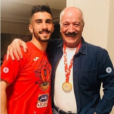 خداحافظی غم‌انگیز نوه‌ی فوتبالیست سعید راد، آدام همتی، با پدربزرگ هنرمندش با یک عکس بسیار زیبا