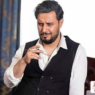 رونمایی از ساعت مچی لاکچری جواد عزتی بازیگر سریال وحشی مزین به 12 برلیان اصل