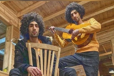 نگاهی به خونه زندگی شلوغ پلوغ مصطفی و مجتبی بلال حبشی(رحمان و رحیم سریال پایتخت) /مبلمان سلطنتی، ساعت پاندولی، تابلو وان یکاد، تردمیل و...