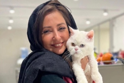 (عکس) رونمایی نفیسه روشن از لباس پلوخوری گربه خوشگلش / با اون کلاه چه کیوت و بامزه شده