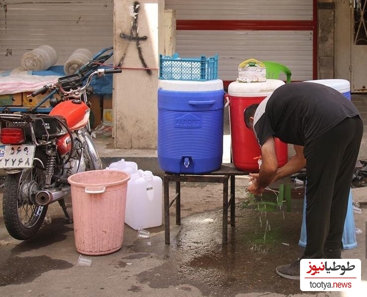 خلاقیت خنده دارجوانان اهوازی برای فرار از گرمای 50 درجه حماسه‌ای آفرید تاریخی/ تنها راه فرار تو گرما فقط همینه