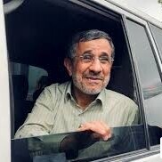 (عکس) ماشین گرد و خاکی محمود احمدی نژاد