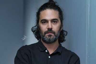 بیوگرافی متفاوت پاشا رستمی؛ حامدِ سریال «لحظه گرگ و میش» در واقعیت کیست و در خارج چه می‌کرد؟