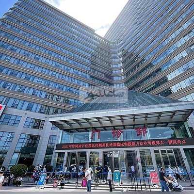 تاکسی سواری پزشکان در بزرگترین بیمارستان جهان!+ویدئو