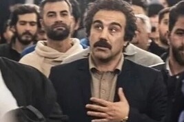 شر شر اشک های محسن تنابنده در ضریح آقا امام رضا (ع) که نقش بازی نکرد بلکه خودِ واقعی اش را به نمایش گذاشت+فیلم